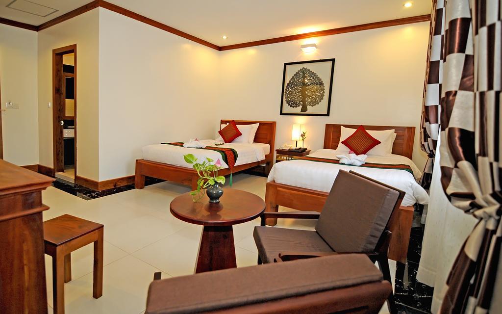 Visoth Boutique Hotel Siem Reap Bagian luar foto