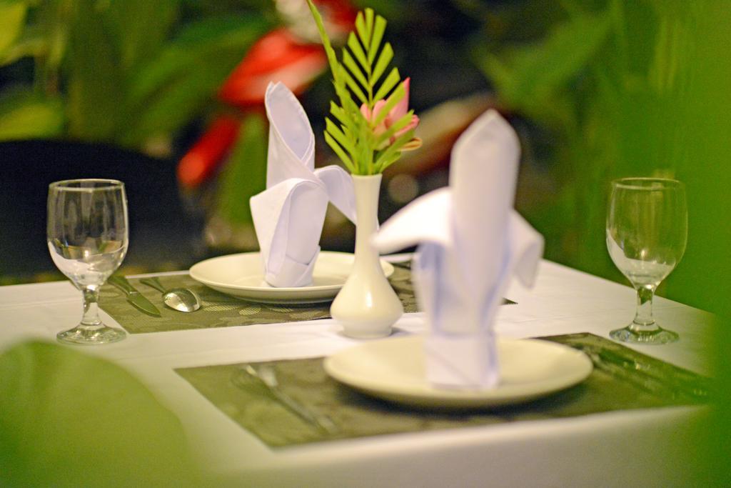 Visoth Boutique Hotel Siem Reap Bagian luar foto